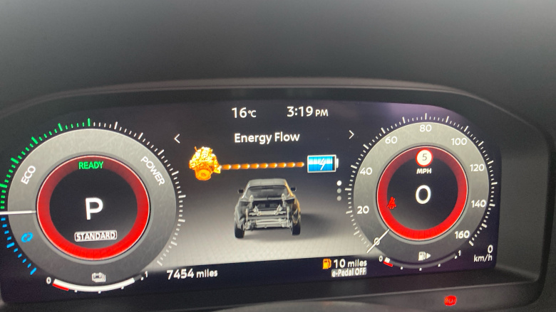 Nissan Juke 1.6 Hybrid Tekna 5dr Auto Hybrid Hatchback